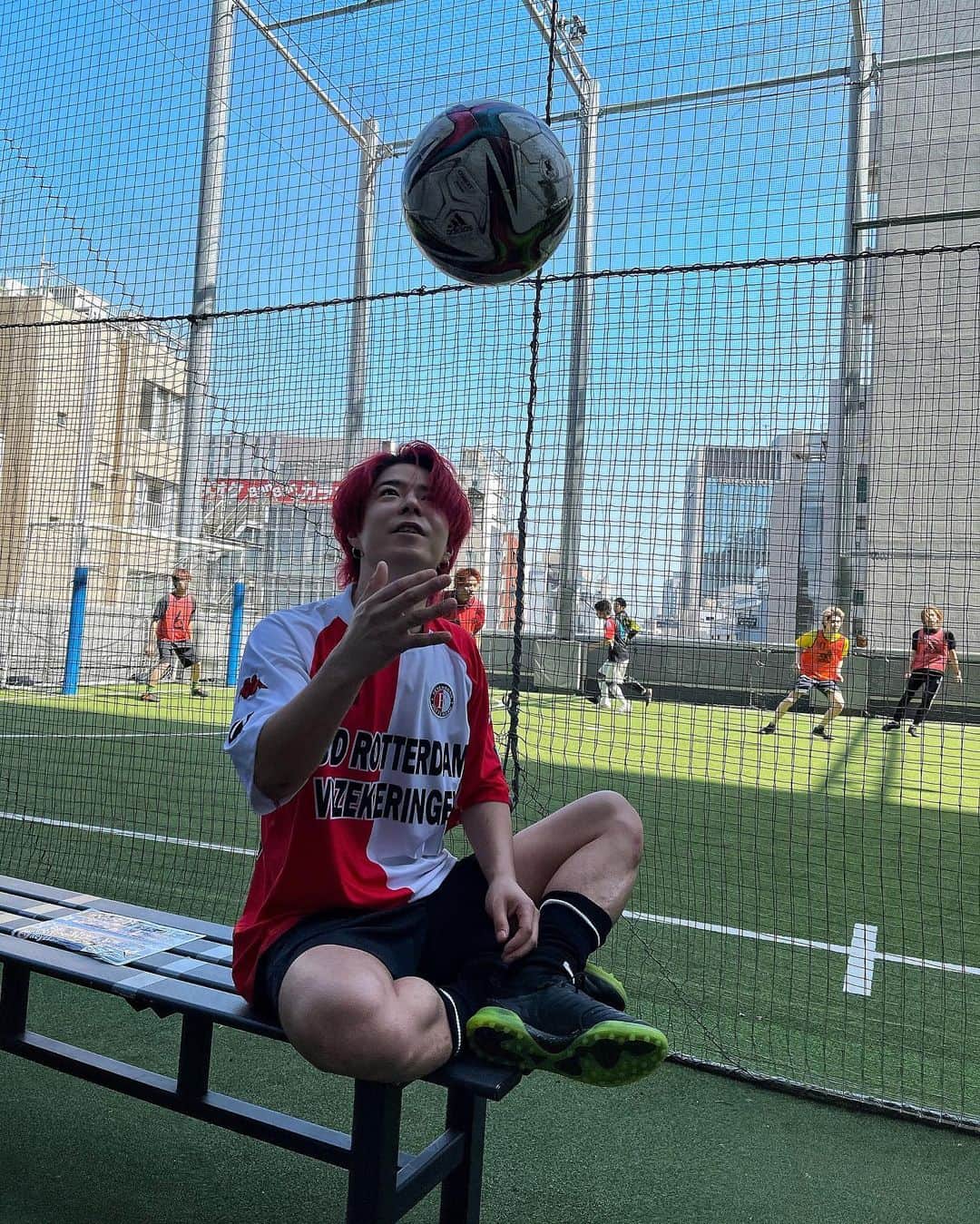 のインスタグラム：「優勝した🏆❤️⚽️ #off #フットサル #OCEANTOKYO」
