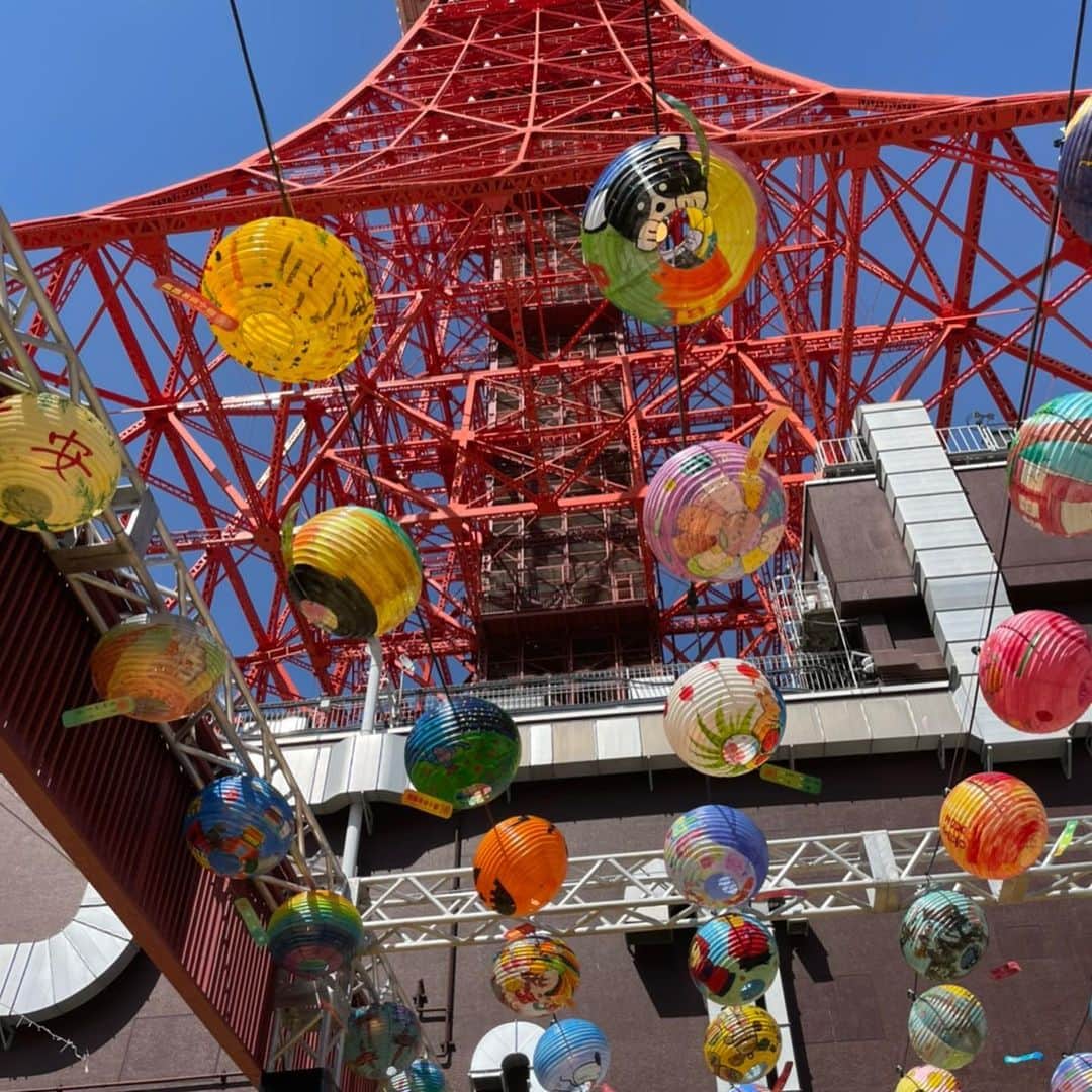 カータンのインスタグラム：「東京タワー台湾祭2021 台湾には行かれないけど ちょっと台湾を満喫 入場料は、 台湾パイナップル＋トートバッグ付900円 パイナップルケーキ＋トートバッグ800円  #東京タワー #台湾 #台湾祭  #台湾行きたい」