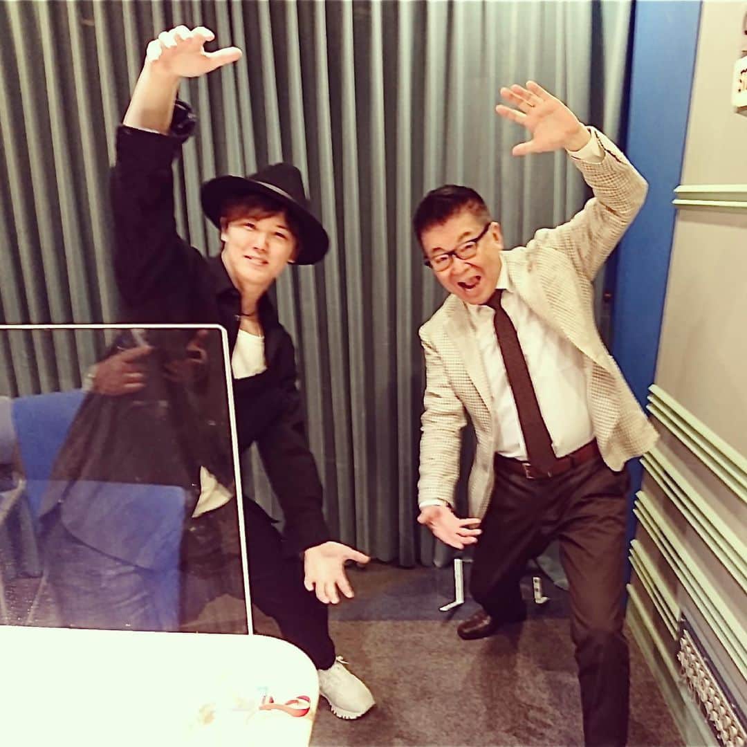三浦祐太朗のインスタグラム：「#TBSラジオ「#生島ヒロシ のおはよう一直線」3週連続でお邪魔いたしました。放送6000回目という節目の回に呼んで頂き光栄でした😊」