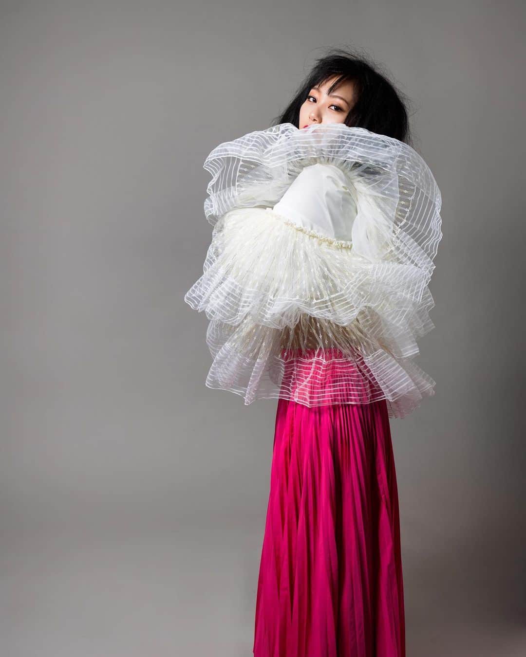 工藤綾乃のインスタグラム：「❤️🧡❤️🧡  #fashion#fashiongram #photography#actress#actor#japanese#april#工藤綾乃#ayanokudo#makeup#clothes」