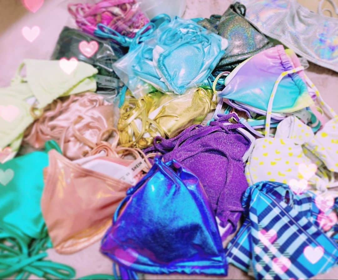 日向葵衣さんのインスタグラム写真 - (日向葵衣Instagram)「最近買った水着たち👙♡(一部) どれもかわいすぎる…」4月19日 17時20分 - aoi_hnta