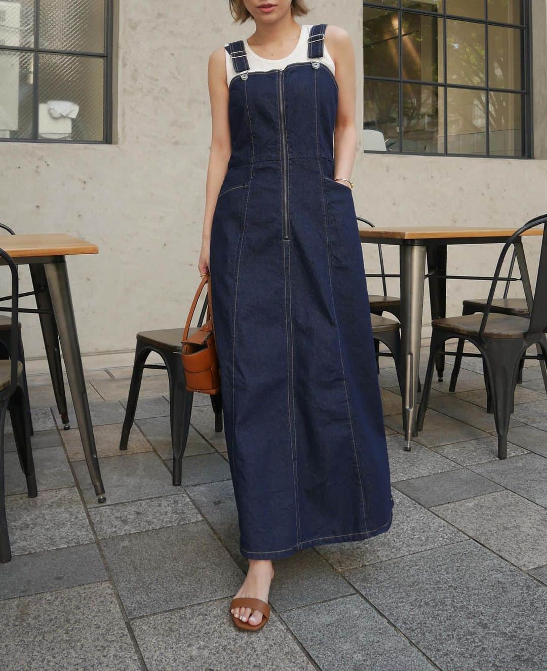 宮本沙恵のインスタグラム：「今週発売デニムジャンパースカート👖🤍 . もう1型のデニムワンピも可愛いの🤤 #myshawty#code」