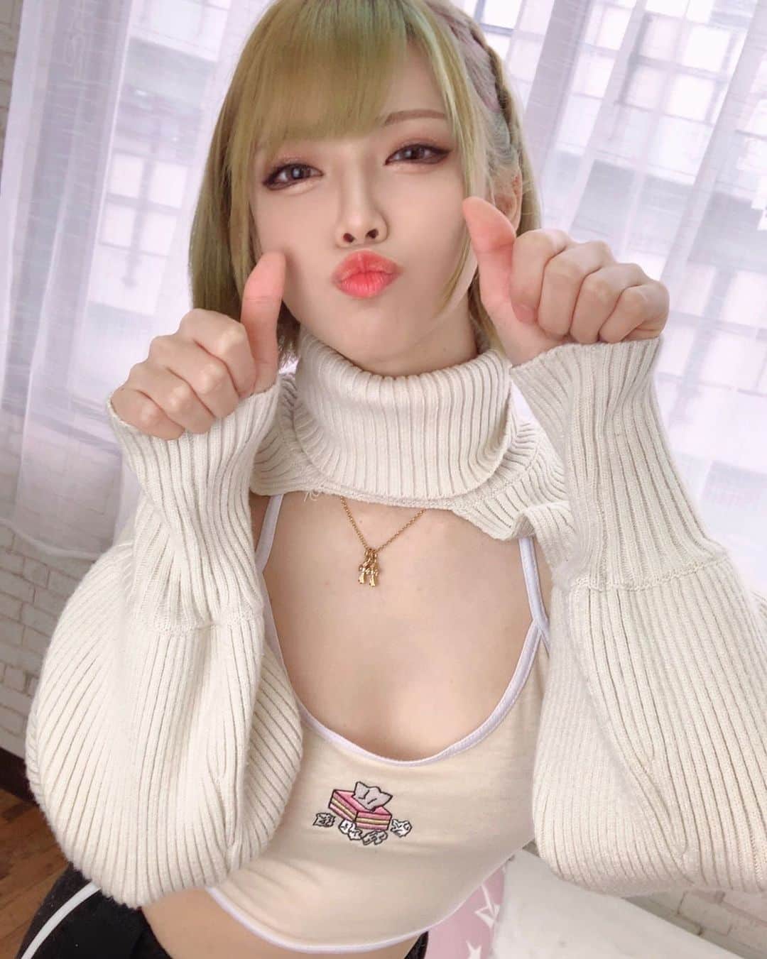 ぽにょ皇子のインスタグラム：「むーっ！」