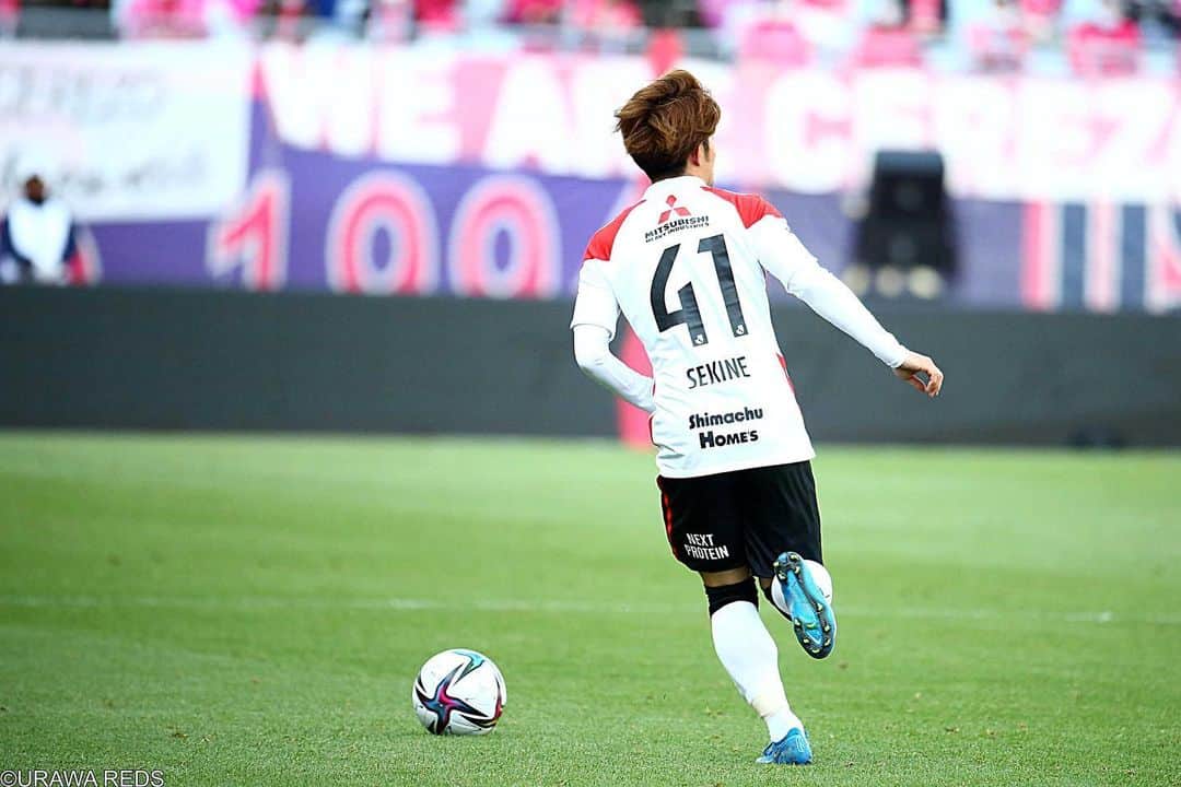 関根貴大さんのインスタグラム写真 - (関根貴大Instagram)「26歳になりました❗️ 人としてサッカー選手としてさらに成長できるように努力していきたいと思います。  次の試合は自分が決めて勝利に導けるようにいい準備をしていきます❗️  #26歳 #継続は力なり  #いいとしになりますように」4月19日 19時32分 - sekine_takahiro.official