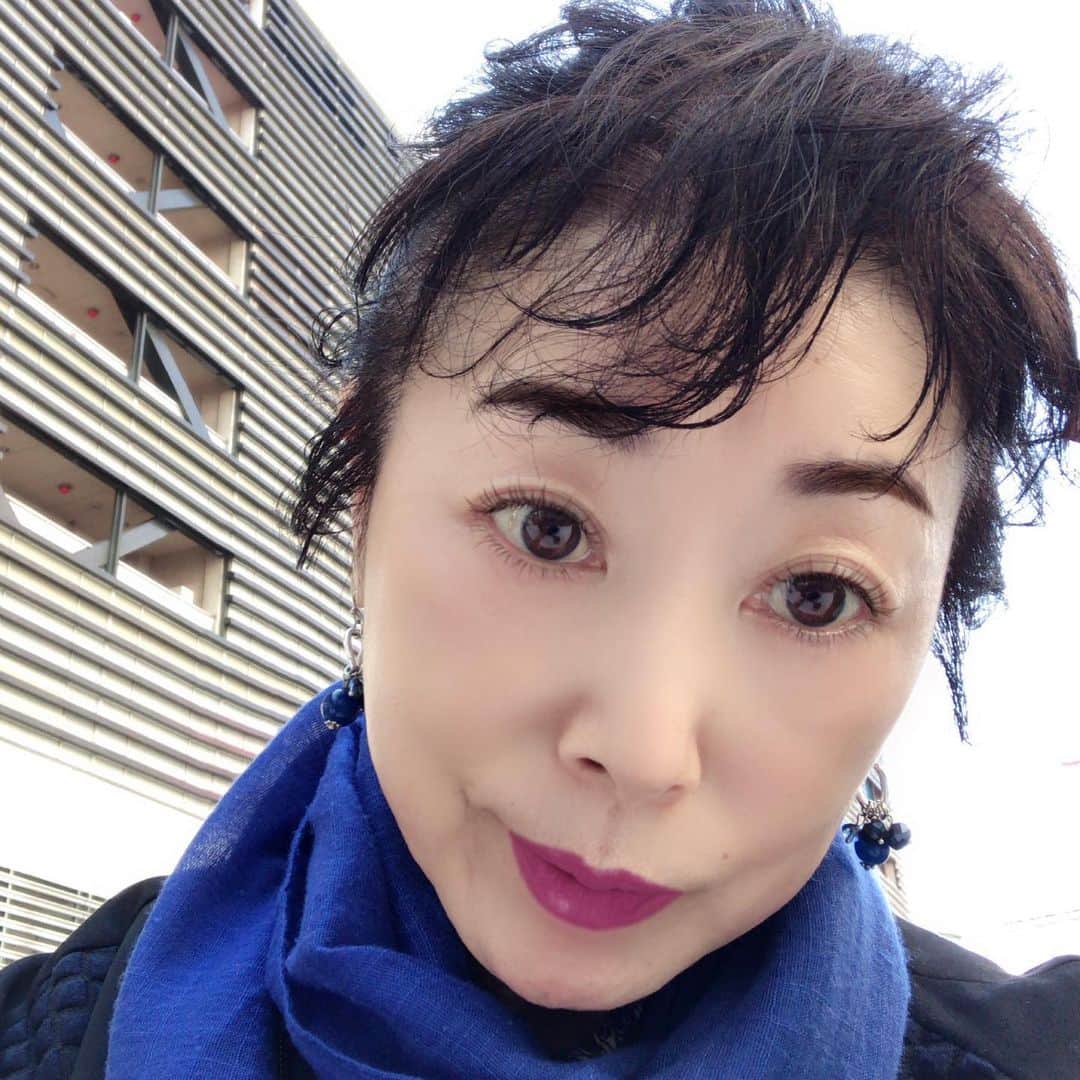 小川知子さんのインスタグラム写真 - (小川知子Instagram)「#髪が伸びた #気持ちの良い日 #焼き空豆 #小川知子」4月19日 20時22分 - tomoko_ogawa_