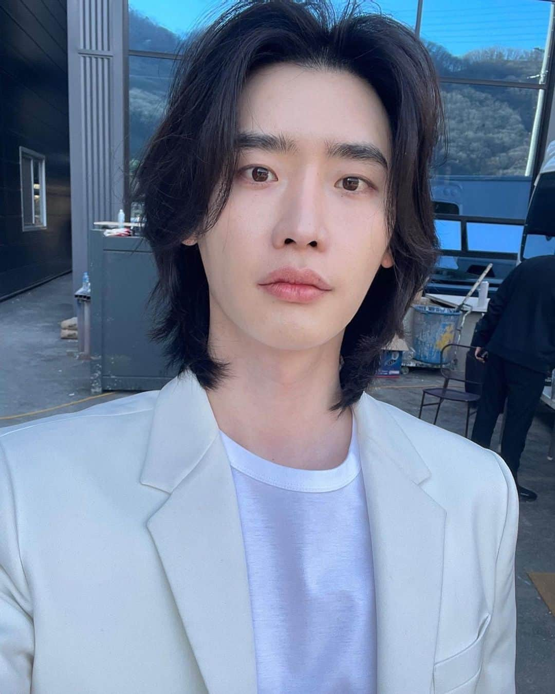 イ・ジョンソクさんのインスタグラム写真 - (イ・ジョンソクInstagram)「👩🏻」4月19日 21時03分 - jongsuk0206