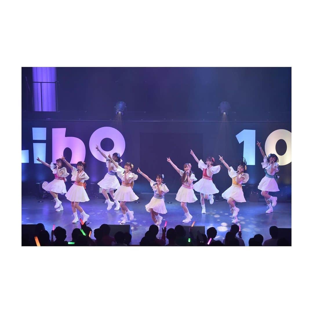 吉川千愛さんのインスタグラム写真 - (吉川千愛Instagram)「昨日はLinQ10周年ライブでした！  福岡国際会議場へ、 来て下さった皆さん 遠くから応援してくださってた皆さん 本当にありがとうございました💓  まじで10年やってて良かった〜 とか ここまで成長できたのは奇跡だ〜 とか いろんなことを思いながら ステージに立ったよ🥲✨  今回クラウドファンディングも 立ち上げさせてもらいまして ご支援して下さった 皆様のお陰でこのステージが できて開催できました。。。  裏方の皆さんにも 沢山アドバイスをして頂いたり より良い演出を提案して頂いたり  更に卒業した元メンバーも お祝いで駆けつけてくれ、 サプライズで動画も流れました😢  嬉し涙しか 流れなかったよ😢  皆さんに感謝を 伝えても伝えきれない、、、！  #LinQ10祭 #だって好きっちゃもん #LinQ #吉川千愛 #高木悠未 #新木さくら #海月らな #涼本理央那 #金子みゆ #大空莉子 #黒田れい #有村南海」4月19日 22時20分 - chiaki_yo