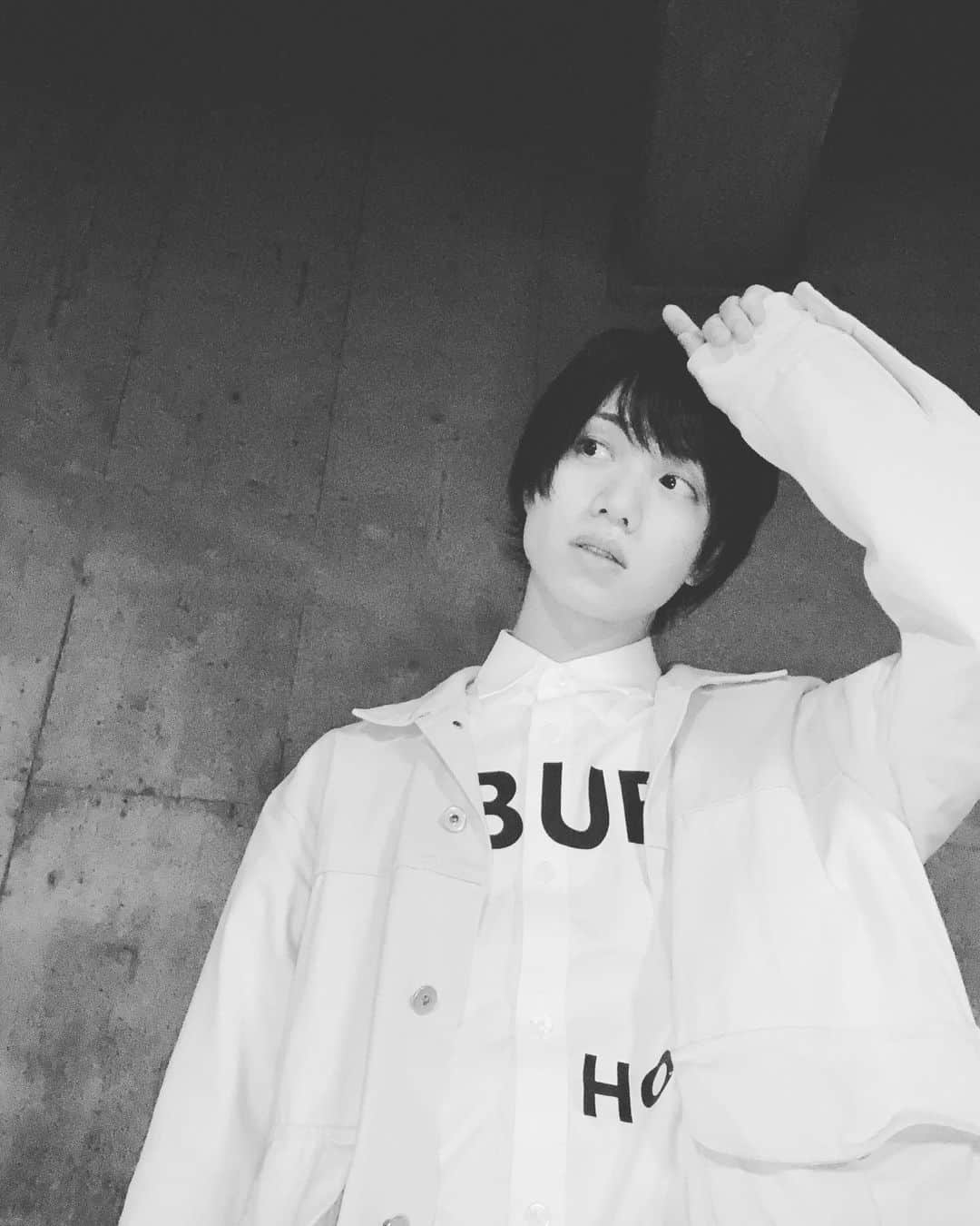 のインスタグラム：「good night  #植田圭輔 #春コーデ」