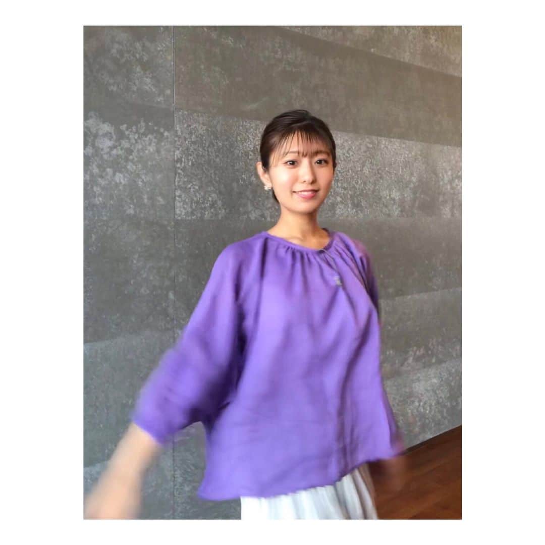 白戸ゆめのさんのインスタグラム写真 - (白戸ゆめのInstagram)「👗 . 《Mon》 tops: @divinique  skirt:スタイリスト私物  イオンモール岡山のセレクトショップ Divinique 岡山店さんにお借りしました🎀 . 麻素材で着心地も軽やか！ バックスタイルがかわいかったのに 番組では映らないのです😿 . #衣装 #女子アナ #女子アナコーデ #キャスター #アナウンサー #コーデ #全身コーデ #divinique #divinique岡山  #麻 #素材 #背中 #オープンスタイル #リボンがかわいい #衣装紹介 なのに #躍動感 すごい笑」4月20日 9時01分 - yumeno.s_