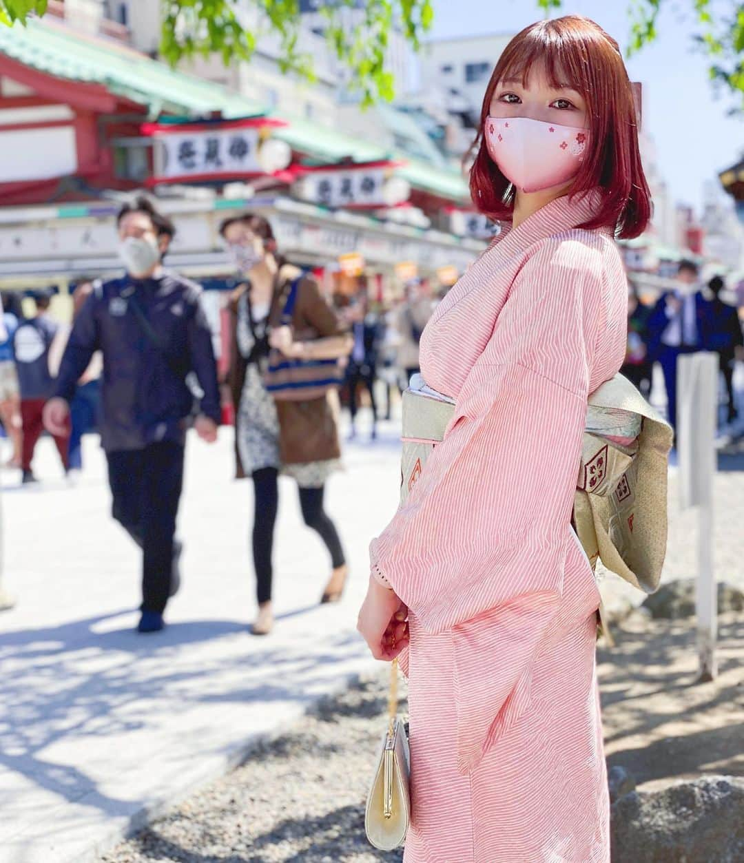 えっちゃんさんのインスタグラム写真 - (えっちゃんInstagram)「#浅草 #和服 #着物 #おさがり #おさがりコーデ #雷門 #japan #japanese #japanesegirl #asakusa #kimono #kimonostyle . . 自分で着たよ👘 . 着物はりっちゃんのご家族のおさがり！」4月20日 17時40分 - ecchan_bom2