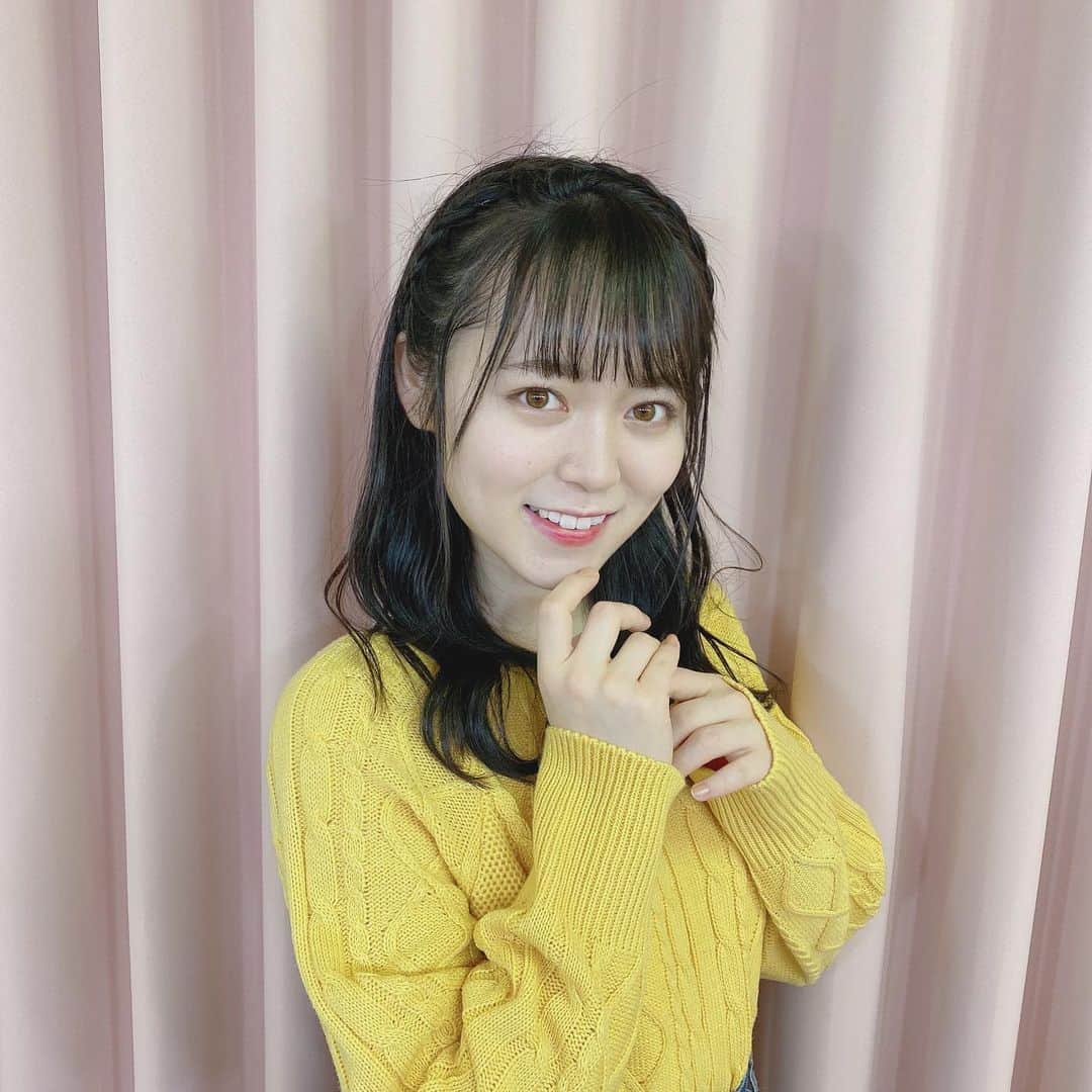 西川怜のインスタグラム：「春ニット💐すごく可愛い〜！ 黄色いお洋服、たくさん挑戦したいな👀  #dholic#春ニット#AKB48」