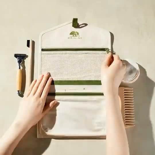永瀬まりのインスタグラム：「New work for @origins @originstaiwan / Photo by @ingmarchen 🌱🌱🌱」