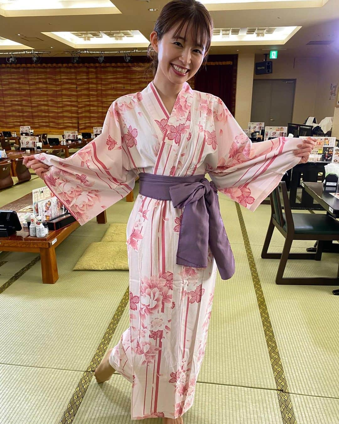 大家彩香さんのインスタグラム写真 - (大家彩香Instagram)「明日のどさんこワイド朝 ピックアップは 今道内で広がりつつある 黙食、黙浴の取り組みをご紹介します🍀  温泉施設にお邪魔したので 浴衣です💕  ぜひ、ご覧下さい☺️🌸  #stv#どさんこワイド朝#札幌テレビ#大家彩香#ピックアップ#黙食#黙浴#心の声#浴衣#最近#注目#明日みてね#あんかけ焼きそば#きゅんちゃん」4月21日 9時00分 - ayaka_oie_official