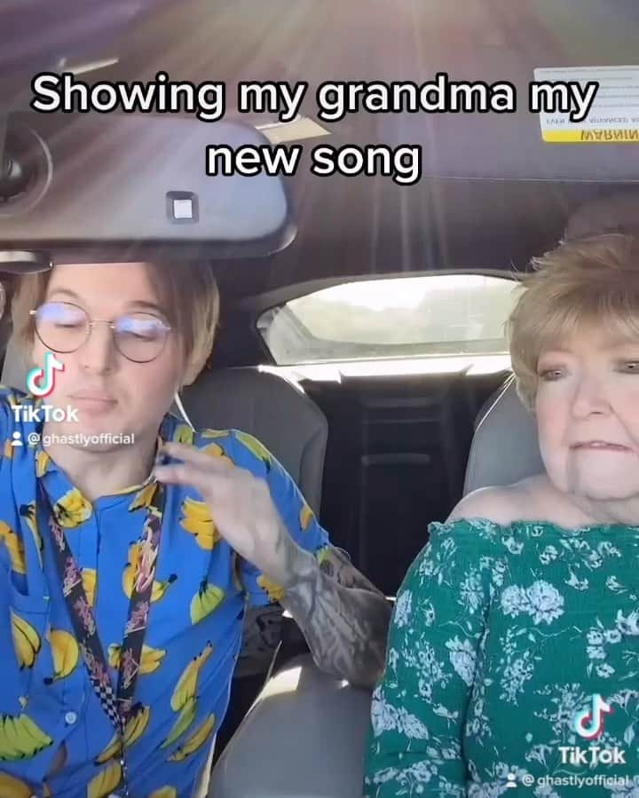 Ghastlyのインスタグラム：「The OG is Grandma approved 🕺🏻🔥」