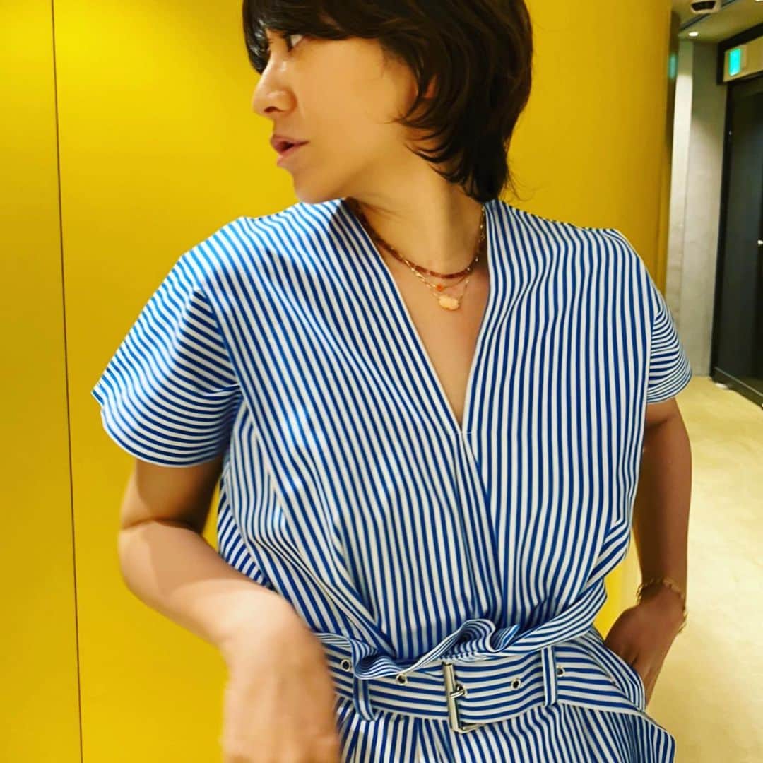 風間ゆみえのインスタグラム：「夏らしいブルーストライプ なんだか似たものばかりお買い物したかな？笑  @plan_c_official   #衣替え #yumie_k_style」