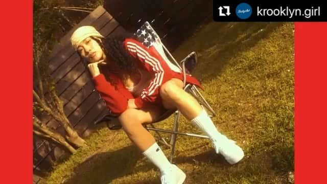 脇田恵子のインスタグラム：「@krooklyn.girl  ・・・ K'rooklyn Girl look movie vol.1  東京とNYの”リアル”なストリートスタイルをバックボーンにもつK’rooklynが発信する、リラックスやスポーツのディテールを取り入れた「キッチンからタウンまで様々なシーンで着られる」をコンセプトにもつガールズストリートブランド。  - K'rooklyn Girl 2021SS - 　 Cast :  @bambouyuzu @rinahagai @amuna._ @keikowakita_official @evilfoxxy23  Movie Director :  @k1yora  Cinematographer :  @momoko0127  Stylist :  @mainaiimura  Creative Director : @yuk1nco   Make : @nnkmakeup @iori314  Hair : @ayaamiuraa  Sound Producer： @big81993  Special Thanks :  @meiji0122  @_raphaelll93   K’rooklynはニューヨーク-ブルックリンのライフスタイルにインスパイアされた、ストリートカルチャーをベースにウェア、雑貨など様々なプロダクトを展開するオリジナルブランドです。ファッションさだけではない独自のアイテムでライフスタイルをクリエイトします。  HP https://krooklyn.tokyo/  Instagram https://instagram.com/krooklyn.girl?igshid=gsg24apnnldi  https://instagram.com/krooklyn_tokyo?igshid=1ku56lr6rgqyt」