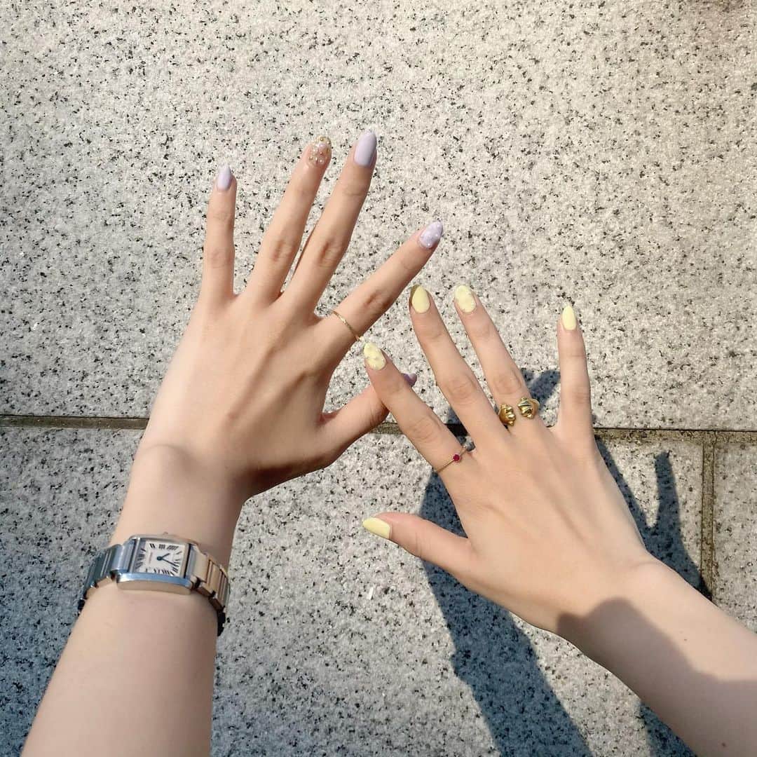 MIORIさんのインスタグラム写真 - (MIORIInstagram)「new nail ✨ 左がパープル、右がイエロー💅 いつもありがとうございます☺️ @nail_athena  ・ #春ネイル#ネイルデザイン#ワントーンネイル」4月21日 18時16分 - __mk.31__