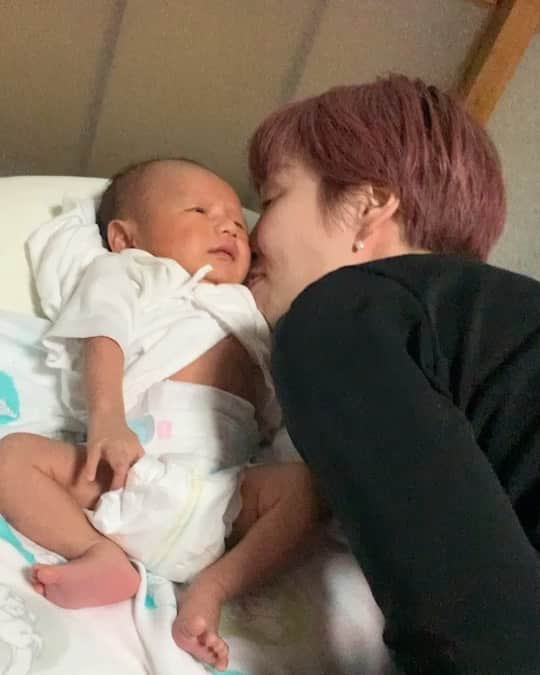 宮崎早織のインスタグラム：「可愛すぎて毎回これやる💖💖💖💖」