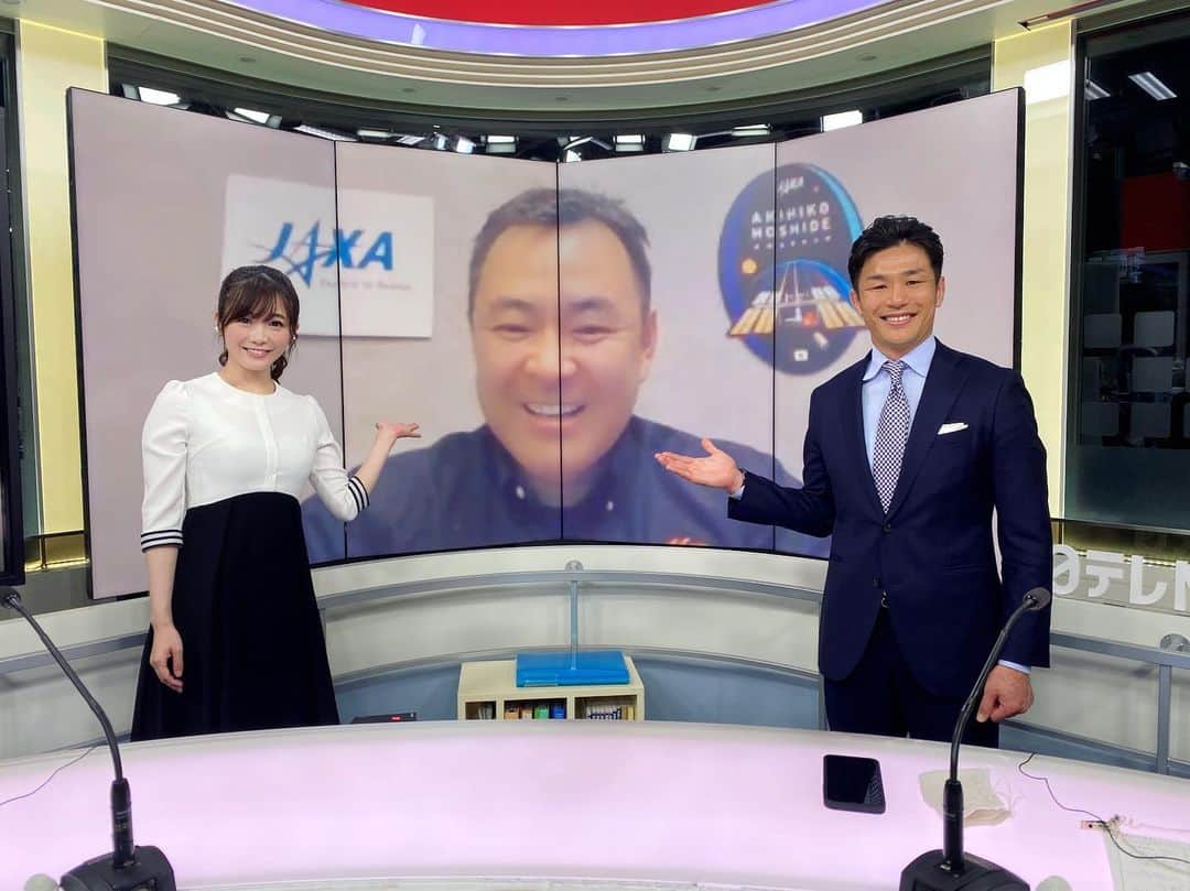 榎本麗美のインスタグラム：「🌟 まもなく宇宙へ旅立つ 宇宙飛行士の星出彰彦さんに独占インタビューをさせて頂きました✨  星出さんは、国際宇宙ステーションの船長を務める予定で、チームを作る考え方の根幹は“ラグビー”にあるといいます👨‍🚀  【宇宙×ラグビー】  というテーマで、 元ラグビー日本代表キャプテンの #廣瀬俊朗 さんと共にお話を伺っています！  日テレNEWS24で放送 ●19時～ ●22時～（再放送）  YouTubeも公開されました🚀 ↓ https://youtu.be/JO8HHadZuh4  貴重な機会に大興奮で、一生懸命に内容を考えました✨ そして、このインタビュー実現に向けてご尽力頂いた全ての関係者の皆様に本当に本当に本当に感謝しております✨ 皆さま、本当に、ありがとうございました😭  #星出さんを応援しよう #jaxa #nasa」