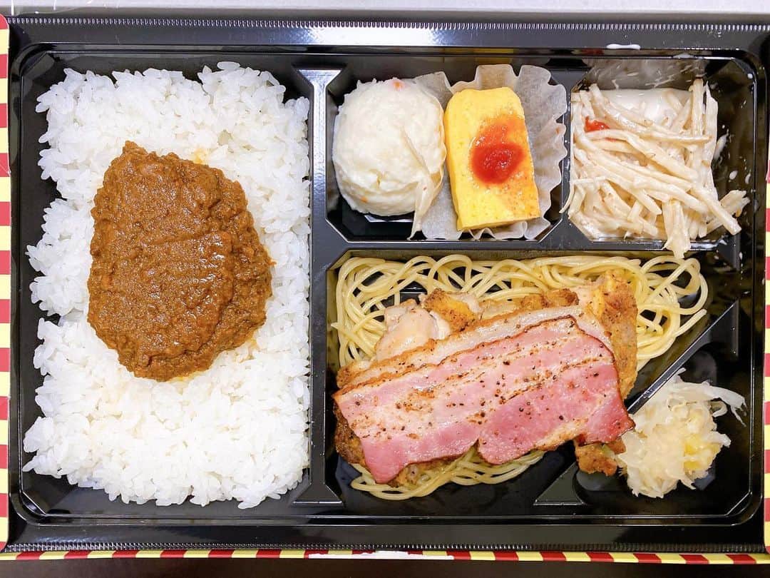 バカリズムのインスタグラム：「バズリズム飯」