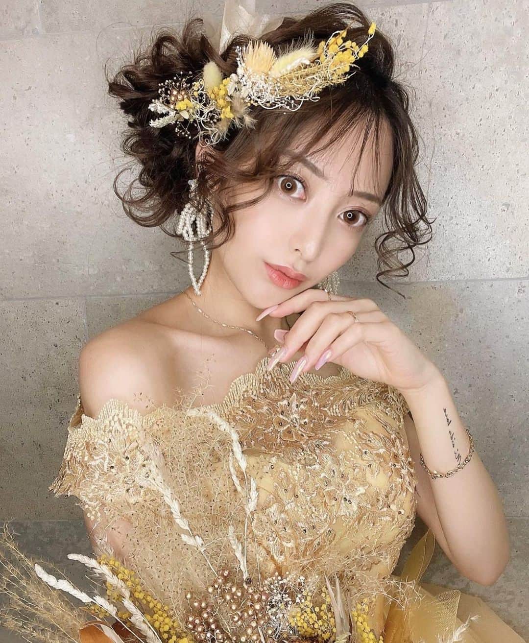 彫師美漸のインスタグラム：「@erk_hsmt28 ☺️🙏 ・ ・ #美漸ガールズタトゥー #美漸レタリング　#刺青 #彫師 #美漸 #彫師美漸 #海老名 #中目黒 #タトゥー #東京タトゥー #tokyo #tattoo #art #fashion #bizenart #bizen #문신　#Bizentattoo  #tattooer #tattooist #tattooartist #tattooart #tattooshop #japanesetattoo」