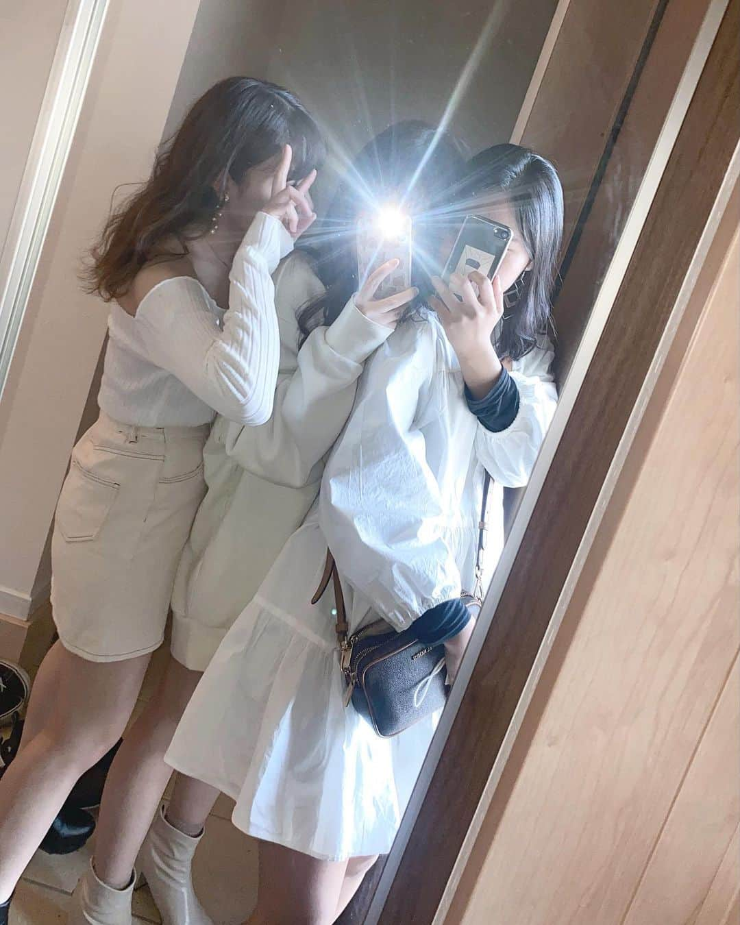 YUINAさんのインスタグラム写真 - (YUINAInstagram)「だーいすき🤍🤍🤍  #えみの家」4月21日 21時28分 - y_i_n35