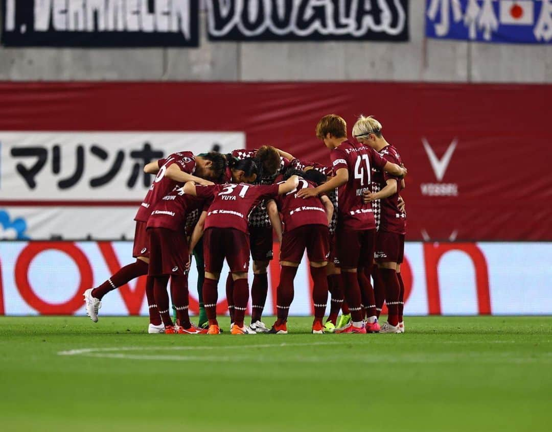 アンドレス・イニエスタさんのインスタグラム写真 - (アンドレス・イニエスタInstagram)「Quedan partidos en esta copa para conseguir nuestro objetivo! Seguimos trabajando duro!  Vamos @visselkobe 💪🏻   カップ戦での目標を達成するためにまだ試合が残っています！頑張っていこう！バモス @visselkobe 💪🏻」4月21日 22時56分 - andresiniesta8