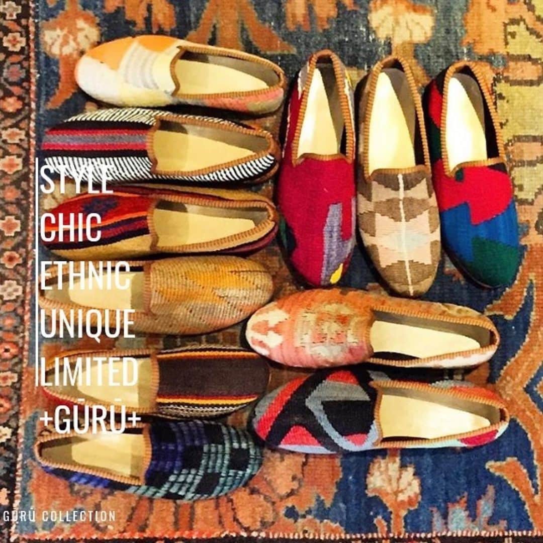 干場義雅さんのインスタグラム写真 - (干場義雅Instagram)「飛んでイスタンブール♬  光る砂漠でロール♬  どこにも行けないから、最近気になるのがエスニックテイスト。以前、トルコのカッパドキア行った時、売っていたら買ったのに！　今、何気に気になる靴➡︎@guru.shoes   @guru.shoes  @yoshimasa_hoshiba  #yoshimasahoshiba  #干場義雅 @forzastyle #forzastyle @minimalwardrobe_official」4月22日 8時41分 - yoshimasa_hoshiba
