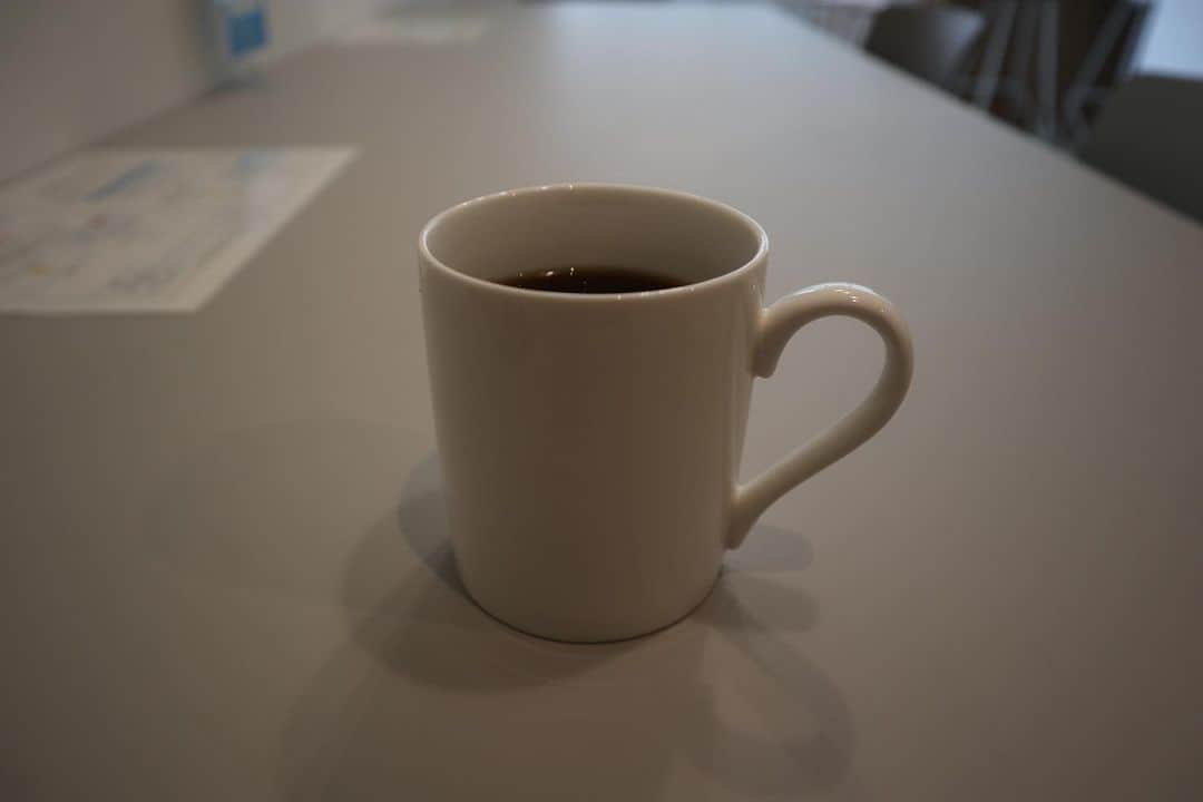 石井輝明さんのインスタグラム写真 - (石井輝明Instagram)「京橋（東京）。 京橋は大阪にもあるからややこしいよね。 明日はいよいよがむしゃララと石井の進撃の30分。 何卒よろしくお願いします。  #99coffee #cafe #coffee #カフェ #喫茶店 #東京カフェ #京橋カフェ #カフェ芸人 #新ネタどうなるかなぁ #毎月楽しみであり怖い #何卒よろしくお願いします」4月22日 20時29分 - comandanteishii