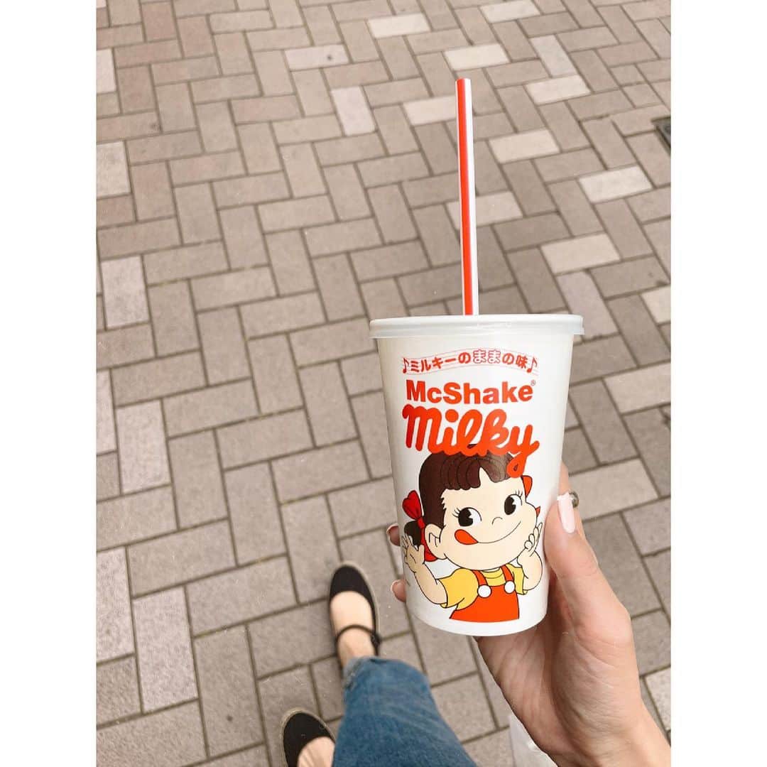 紗栄子さんのインスタグラム写真 - (紗栄子Instagram)「ママの味が、、、美味しすぎた🥺💘  明日も飲みたい😍🍓✨  #マックシェイク#ミルキーのママの味#ダジャレまで差し込んできてる💘」4月22日 21時21分 - saekoofficial