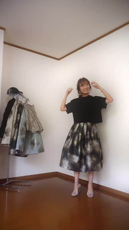 Mai Wakimizuのインスタグラム：「✔︎コットンレースブラウス ✔︎ジャガードスカート ✔︎ジャガードショートパンツ」