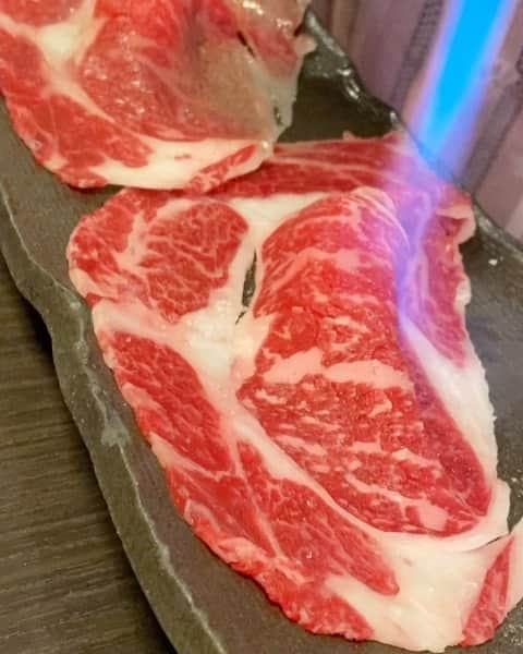 滝川かのん（三城ありさ）のインスタグラム：「お肉♥️  #japanese #japan_of_insta #肉寿司  #肉スタグラム  #せんざん  #ごちそうさまでした🙏」