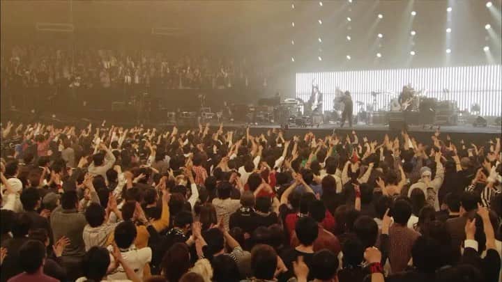 のインスタグラム：「アーティスト活動40周年を迎えた布袋寅泰をWOWOWで大特集！  本日(4月22日[木])20時から、アーティスト活動30周年記念ライブ第1弾の日本武道館公演「布袋寅泰 THE ANTHOLOGY “創世記” BEGINNING FROM ENDLESS～BOØWY COMPLEX GUITARHYTHM～」、そして、同じくアーティスト活動30周年を記念した全国ツアーより東京国際フォーラム公演「布袋寅泰 THE ANTHOLOGY “一期一会” MEMORIAL SUPER BEST LIVE」が連続でアンコール放送・配信！  HOTEI 40th Anniversary WOWOWスペシャル 番組サイト: https://www.wowow.co.jp/hotei/  #布袋寅泰 #40周年　#wowow #live」