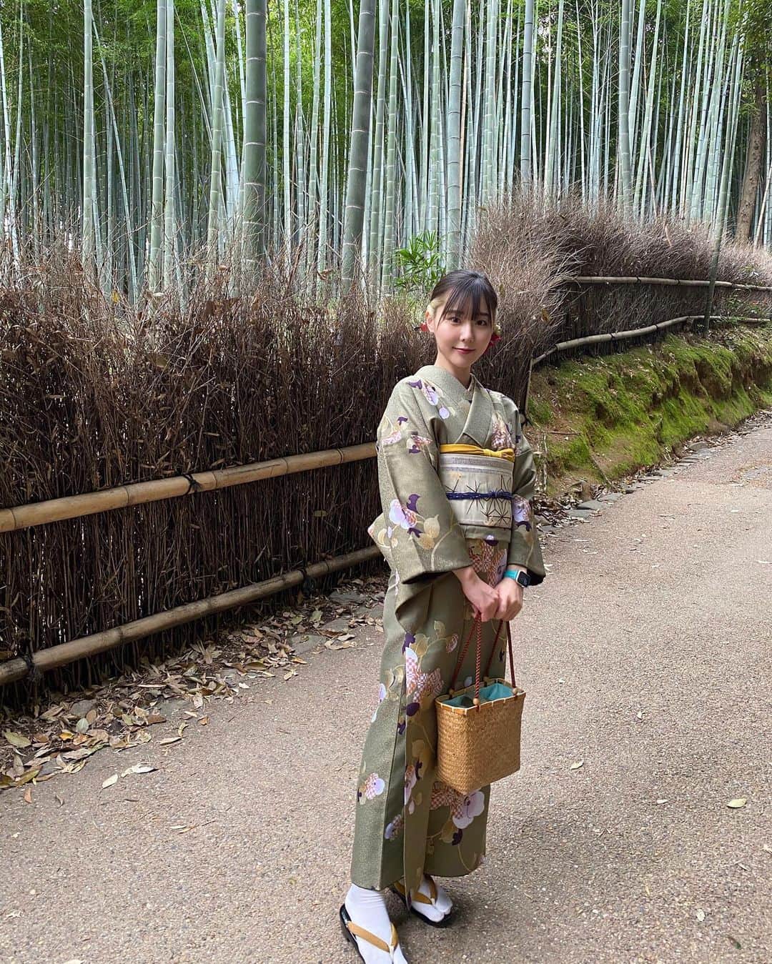 神成藍子のインスタグラム：「竹林癒されたなぁ...♪*ﾟ #毎日あへこ #和服 #着物 #京都 #嵐山」