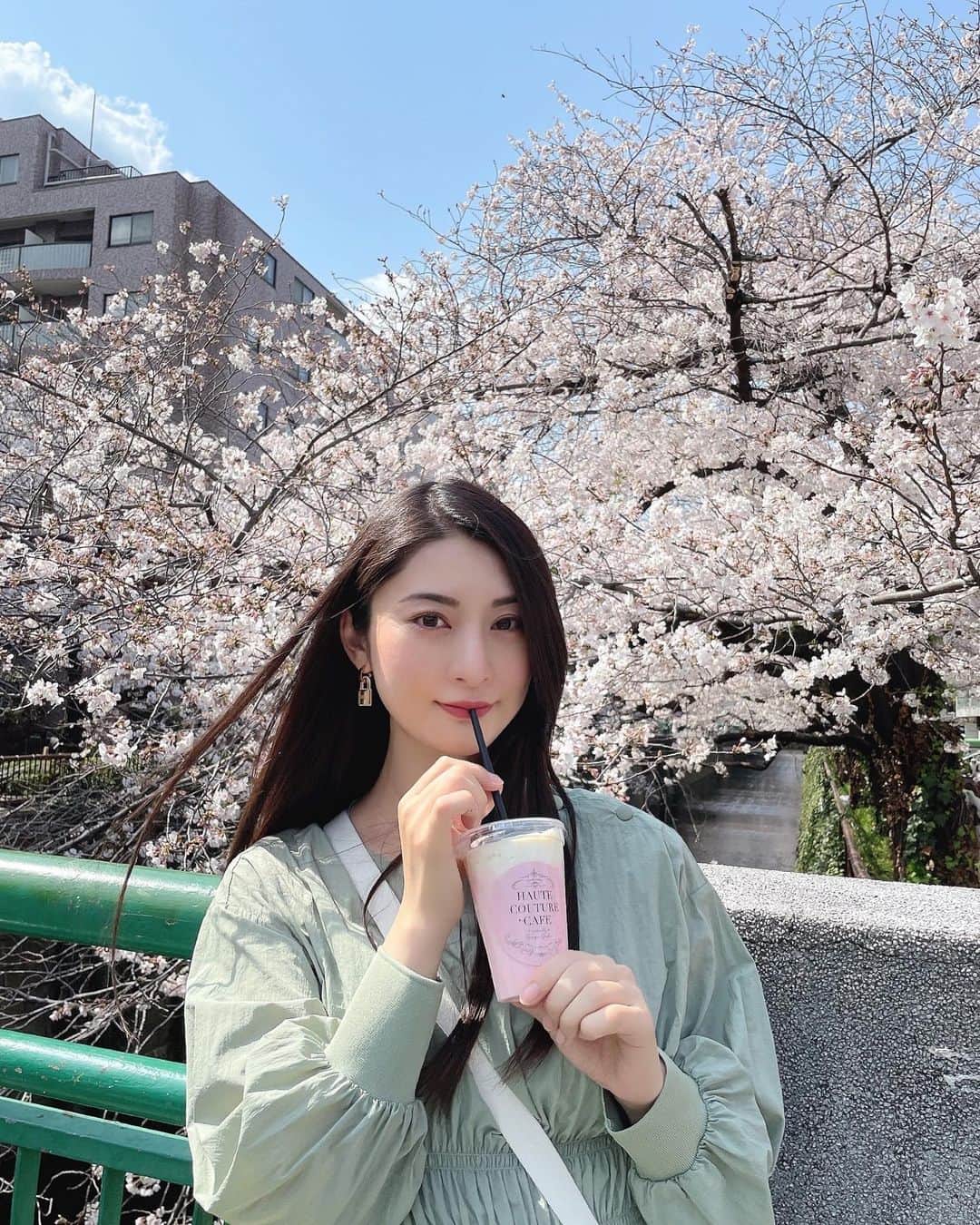 繭のインスタグラム