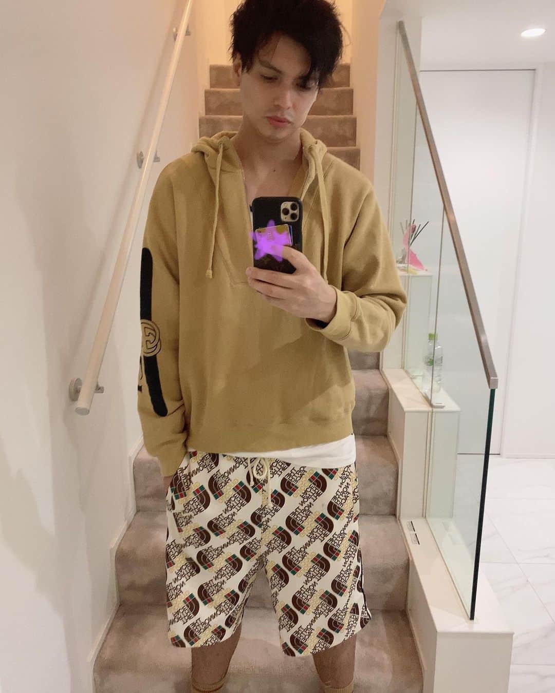 アレクサンダーのインスタグラム：「今日もグッチョ‼️」