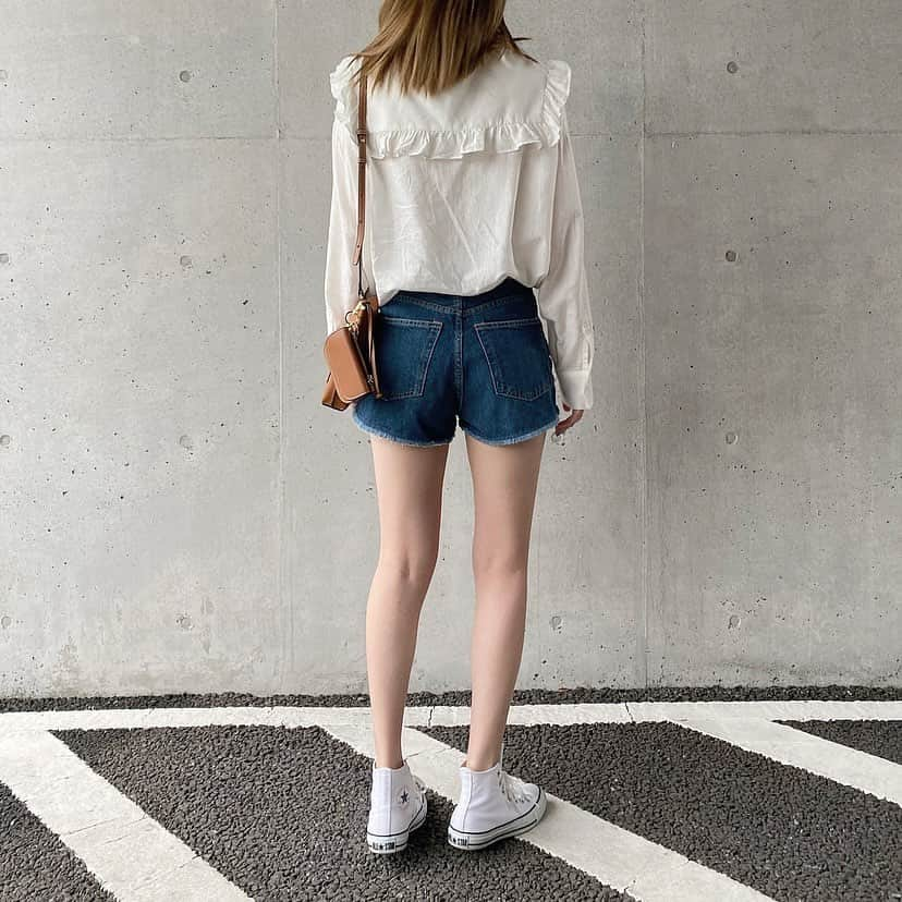 Maiさんのインスタグラム写真 - (MaiInstagram)「#ootd #hholic #acne #acnestudios #converse #コンバース #clowne」3月30日 17時47分 - maimaimai1016