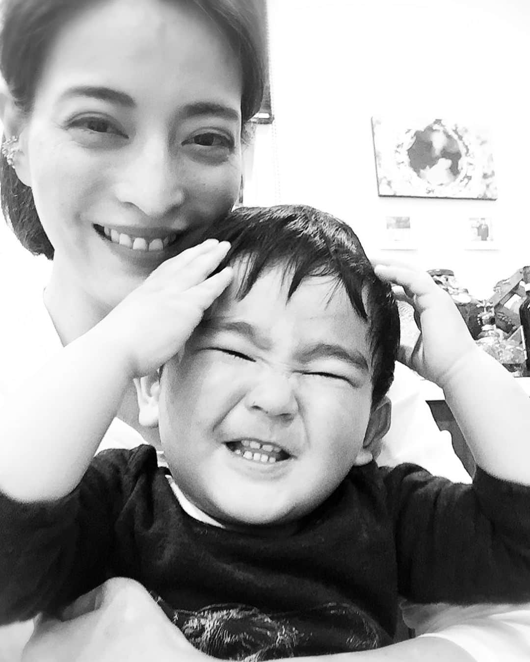 知念芽衣のインスタグラム：「最近得意な変顔🤪 泣き真似をするときにこんな顔します😂  それにしても、顔が大きい💦😂  #1歳5ヶ月  #1歳5ヶ月男の子」
