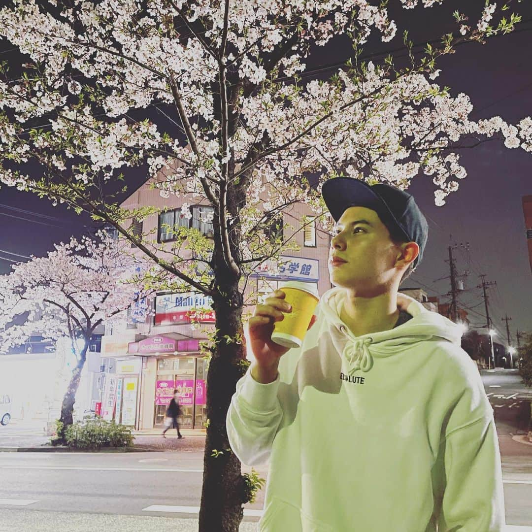 髙橋藍さんのインスタグラム写真 - (髙橋藍Instagram)「桜🌸」3月31日 7時56分 - ran.volleyball0902