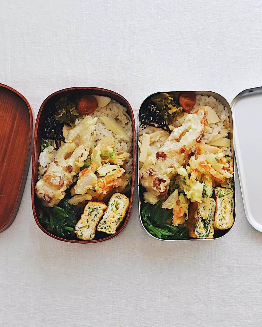 樋口正樹さんのインスタグラム写真 - (樋口正樹Instagram)「Bento lunch . 朝食作りつつの昼のお弁当。 たけのこごはん、ちくわ天、 野菜のかき揚げ天、卵焼き、 青菜炒め、昆布、梅、高菜。 この頃、揚げ物に頼りがち😅 . . #お弁当 #たけのこごはん #筍ご飯 #ちくわ天 #野菜のかき揚げ #高菜漬け #お昼ごはん #bento」3月31日 8時27分 - higuccini