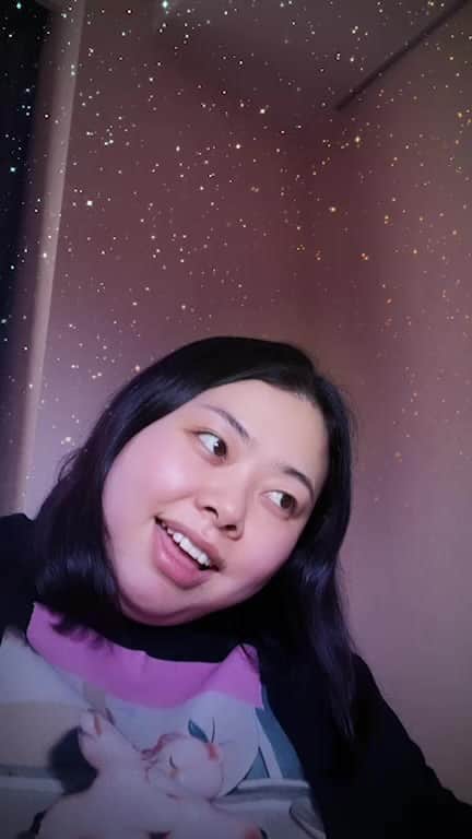 渡辺直美のインスタグラム：「引越し作業の合間に、星座占い🤣」