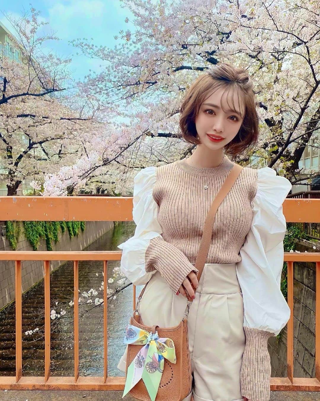 サキ吉さんのインスタグラム写真 - (サキ吉Instagram)「桜が綺麗だった🌸 ． #目黒川 #お花見 #春コーデ #プチプラコーデ #GRL #styleknot #エヴリンtpm」3月31日 9時43分 - sakikichi1201