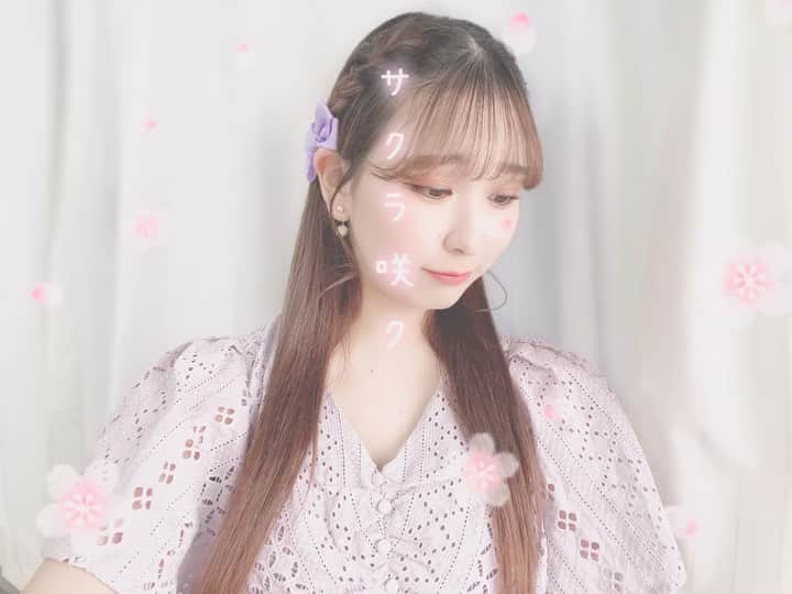 Dorothy Little Happyのインスタグラム：「✿ ふぅか ✿ ⋱⋰ ⋱⋰ ⋱⋰ ⋱⋰ ⋱⋰ ⋱⋰ ⋱⋰ ฅ" こにゃにゃちわわ ੯•`໒꒱  サクラ咲ク 季節が #仙台 にも訪れました🌸✨ ぽかぽかと、あたたかいです\( *´꒳`*)/  #ドロシー も そんな #春 に似合う  #新衣装 へ❁⃘*.ﾟ #パステルパープル の #ワンピース になりました♡  #dorothylittlehappy ⋱⋰ ⋱⋰ ⋱⋰ ⋱⋰ ⋱⋰ ⋱⋰ ⋱⋰」