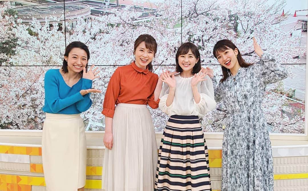 TBS「はやドキ！」のインスタグラム：「水曜日のメンバーです😊﻿ ﻿ わかばちゃんこと、若林有子アナウンサーが加わりました🎵﻿ ﻿ ﻿ かに座率が高めの水曜日です🦀﻿ ﻿ 皆川﻿ ﻿ #若林有子﻿ #山本里菜﻿ #皆川玲奈﻿ #アナウンサー﻿ #池田沙耶香﻿ #気象予報士﻿ #はやドキ﻿ #tbs」