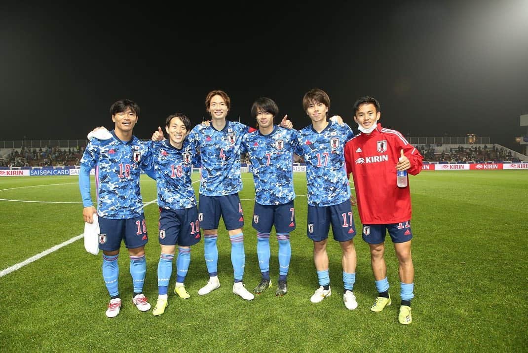 田中碧さんのインスタグラム写真 - (田中碧Instagram)「素晴らしいサポート🔥 素晴らしいスタジアム🏟 素晴らしい応援📣  世界は広い。 上には上がいる。 もっと成長する。  そしてこの試合で出場停止について動いてくれた方々に感謝してます。  #東京五輪 #川崎フロンターレ #アカデミー #日本サッカーを強くしよう #また同じピッチで😭」3月31日 19時12分 - tnk_0910