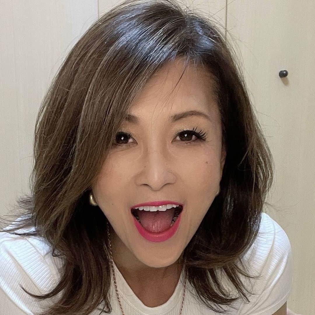 のインスタグラム：「🧚‍♀️ 🧚‍♀️ 残業でした✍️ . . . 🤡🤡🤡🤡🤡 . . なんでも 一生懸命 練習🤡 . . . #仕事ありきの筋トレ #カトちゃん #筋トレ #筋トレ女子 #筋トレ好き #筋トレ女子と繋がりたい #フィジーク #アラフィフ #トレーニング #ワークアウト #トレーニング女子 #ボディメイク #ダイエット #美ボディ #美尻 #アンチエイジング #フィットネスウェア #美魔女 #ジム女子 #beautifullwomen #Housemusic#bodymake #trainingman#trainingwomen#training#workout#gym#anytimefitness#fitness wear#kumamoto」