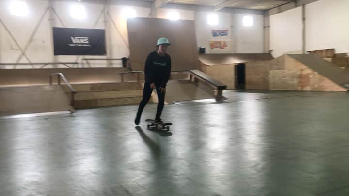 のインスタグラム：「@jpn_skateboarding_federation  #wingramcup  #wingramcupvol4フラット女子   中山楓奈　（なかやまふうな） 15歳 ホームパーク　NIXSスポーツアカデミー 会員No.000421  もっと上手になりたいです。」