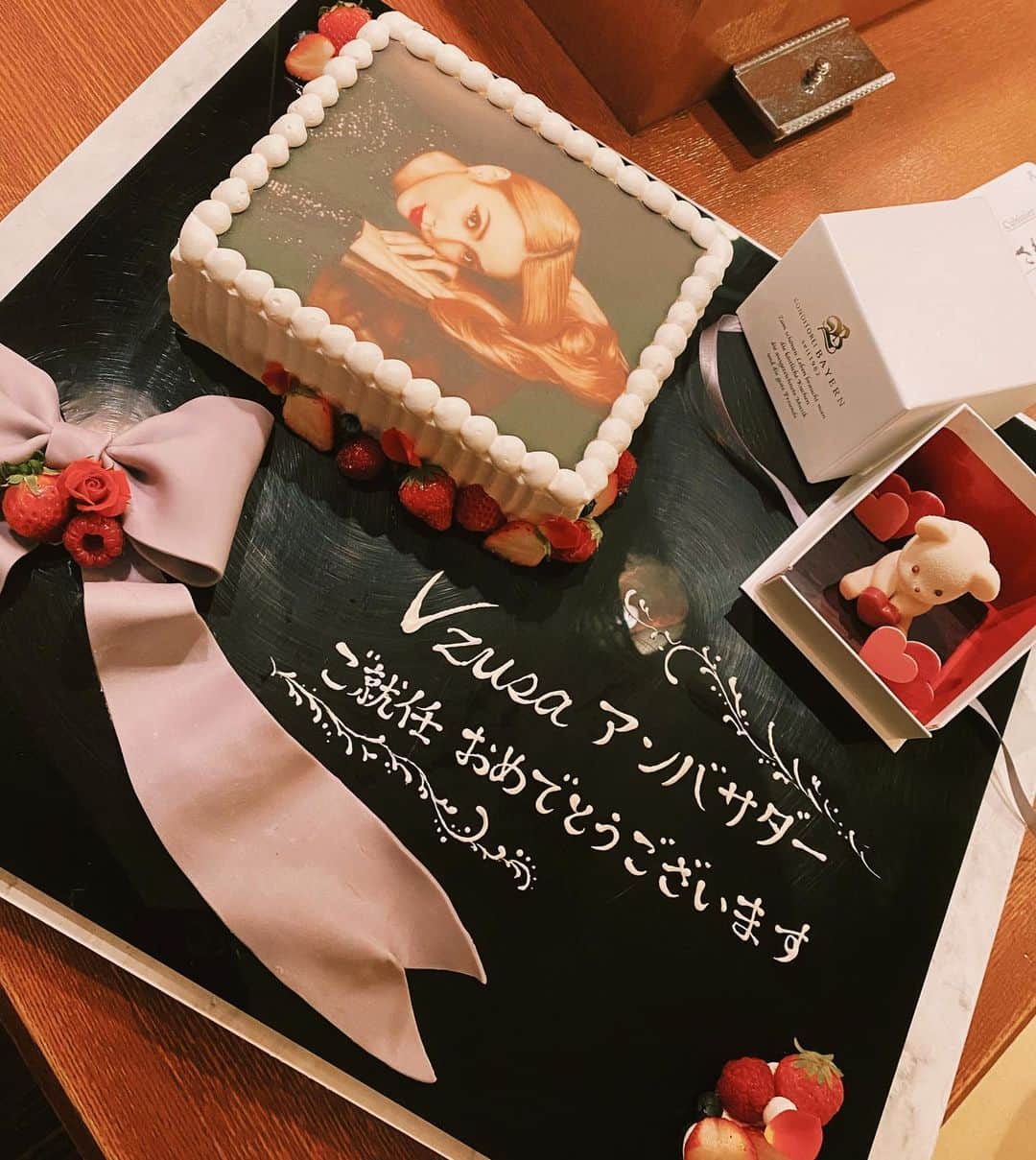 GENKINGさんのインスタグラム写真 - (GENKINGInstagram)「しえさん、広島にあるバイエルンのケーキ屋さんありがとう❤️」3月31日 23時26分 - _genking_