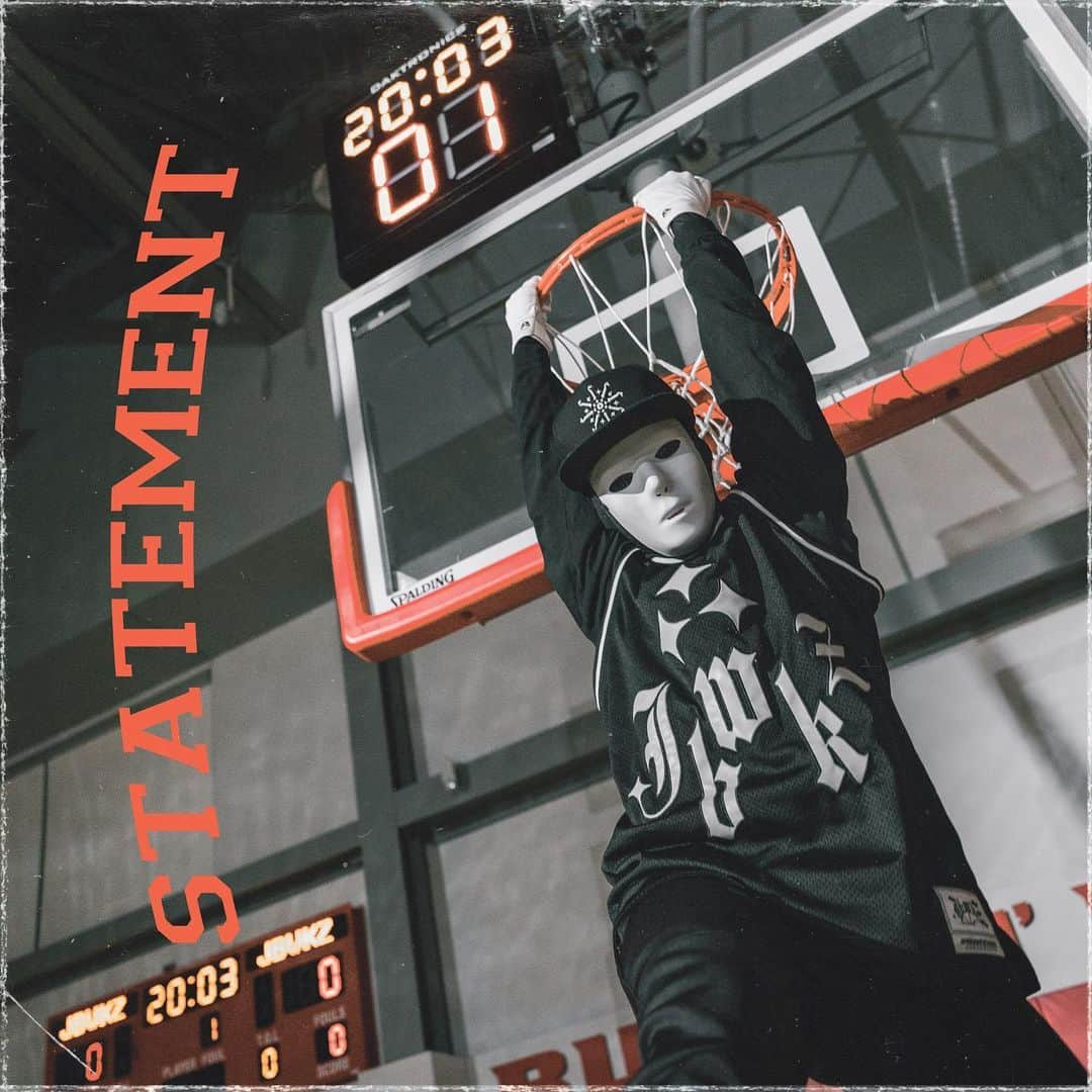 Jabbawockeezさんのインスタグラム写真 - (JabbawockeezInstagram)「Our new track “STATEMENT” (prod. by @tjlewis_916) is now available on ALL streaming platforms‼️   New video drops TOMORROW‼️🔥」4月1日 5時14分 - jabbawockeez