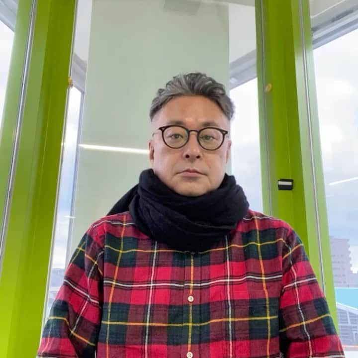 栗田善太郎のインスタグラム：「新年度スタート！ 今日からCROSS FM URBAN DUSKの放送開始時間が1時間早まるので、全てのルーティーンを1時間前倒した！  上手く行った！ 17時スタートです！ お間違いなく！！  CROSS FM URBAN DUSK 月曜-木曜 17時-20時」